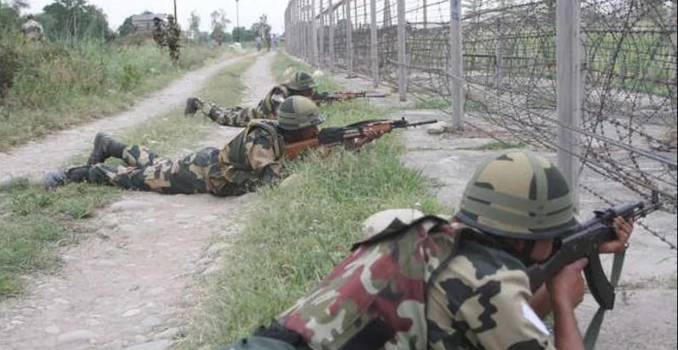 Pakistan violates ceasefire along IB in Kathua